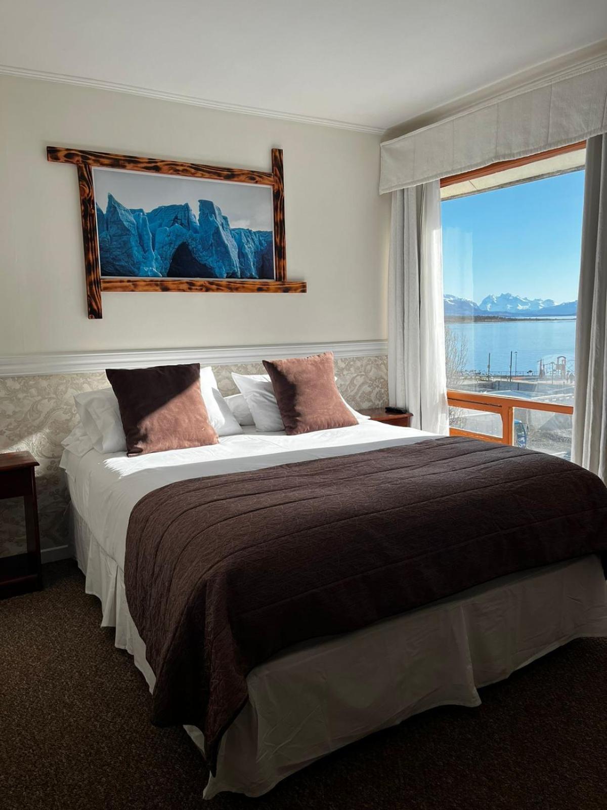 Darwin Hotel Puerto Natales Exterior photo